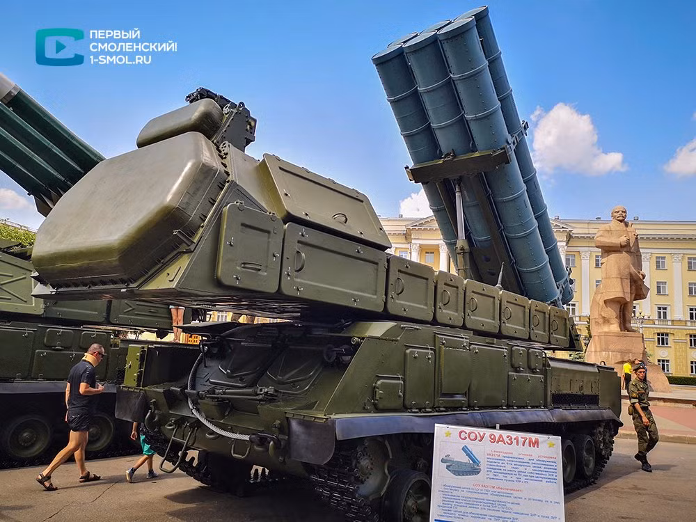 Nhưng dù sao, Buk-M3 và cả phiên bản Viking của mình đều mang khả năng hoạt động vượt trội, hơn hẳn so với các tiền thân của mình. Chắc chắn, khi sở hữu hệ thống phòng thủ này, sẽ là một nền tảng chiến đấu cực lớn đối với bất cứ quân đội nào.