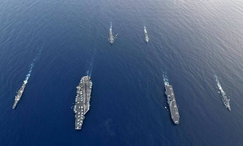 “Chúng tôi vẫn còn nhiều việc phải làm cho đến ngày JSDP có thể thường xuyên sử dụng máy bay STOVL trên biển, nhưng tôi tin tưởng rằng mối quan hệ đối tác bền chặt và sự tin tưởng lẫn nhau giữa hai nước chúng ta sẽ dẫn đến việc hiện thực hóa điều này.”, ông nói thêm.