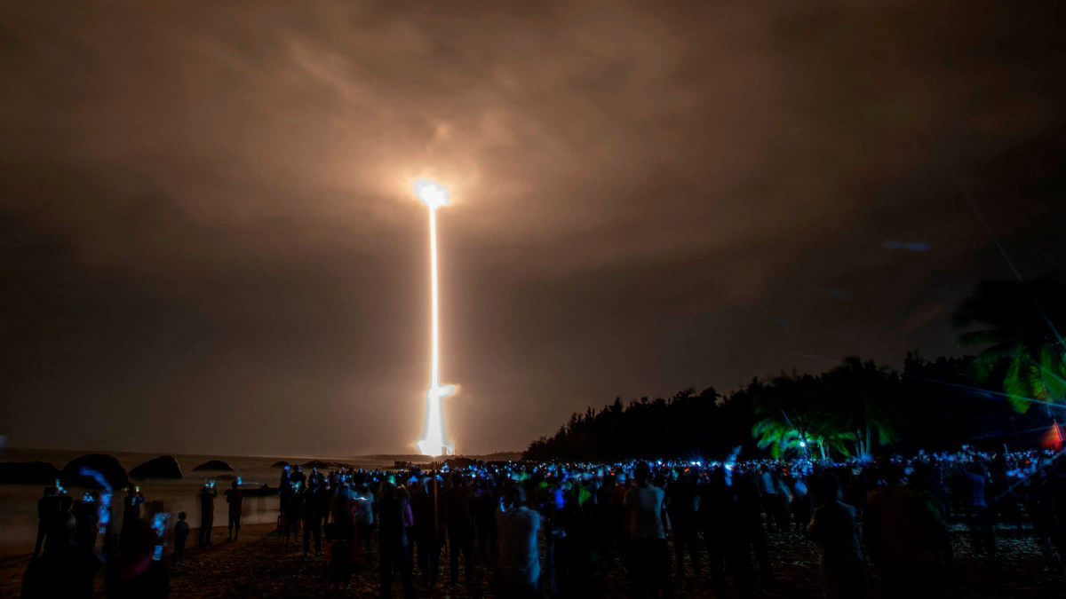 Bao gồm việc xuất hiện hàng trăm nền phóng cho tên lửa liên lục địa mới được phát triển, và cả sự phát triển tân tiến của hệ thống bắn phá quỹ đạo phân đoạn sử dụng vũ khí lượn siêu thanh của Bắc Kinh.