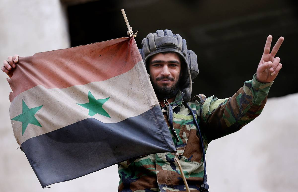 Ông nói thêm: “Hậu quả của cuộc không kích của Israel đã gây ra thiệt hại rất nhỏ về vật chất và một quân nhân Syria bị thương”.