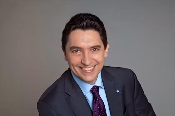 Phát biểu được đưa ra sau khi nghị sĩ Olivier Cadic, người vừa trở về từ Đài Loan, đặt câu hỏi về cách Pháp thể hiện sự sẵn sàng trong bảo vệ quyền tự do hàng hải quanh hòn đảo.