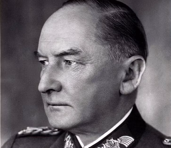 Những vị lãnh tụ lên kế hoạch cho các âm mưu này đầu tiền phải kể đến gồm Thiếu tướng Hans Oster, hay cựu Tổng tư Lệnh Lục quân Đức là Ludwig Beck, và cả một Thống chế Đức Quốc Xã là ông Erwin von Wilzleben. Nguồn ảnh: Pinterest.