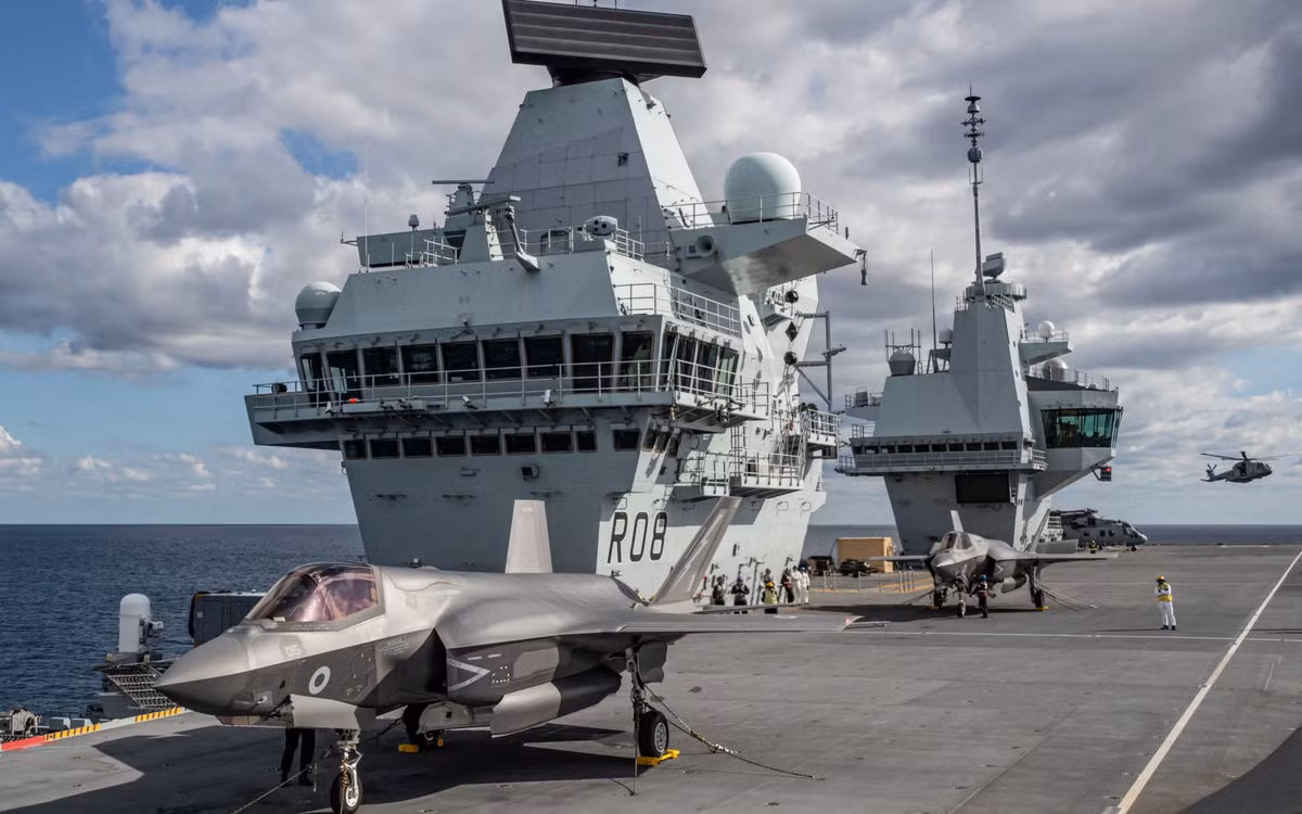 Bộ Quốc phòng Anh cũng khẳng định, “không có hành động thù địch nào” xảy ra trên HMS Queen Elizabeth gây ảnh hưởng đến chiếc F-35B, cuộc điều tra đang hướng trọng tâm đến lỗi kỹ thuật hoặc do phi công.
