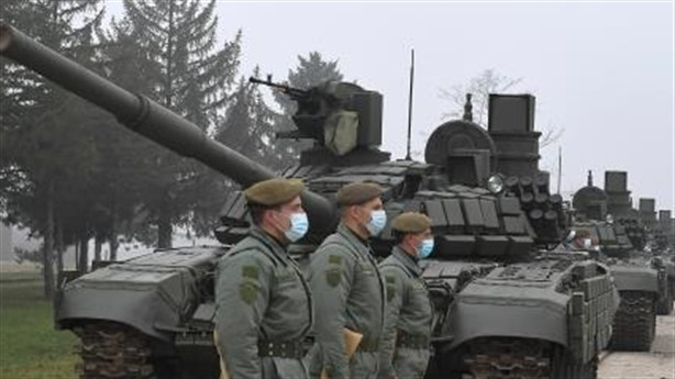 Và theo chia sẻ của ông, khi ông đặt câu hỏi tới các đơn vị thuộc Lực lượng Xe tăng Serbia về ý kiến của họ đối với chiếc xe tăng Nga này, câu trả lời từ một Sĩ quan Quân đội Serbia dành cho T-72MS, “đây là loại xe tăng tốt nhất thế giới !”.