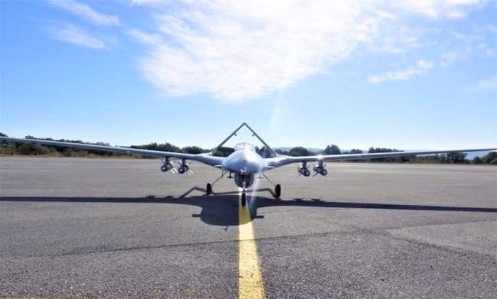 Đặc biệt, tại đây xuất hiện Trung tâm bay và huấn luyện Bayraktar Akinci, thuộc sở hữu của công ty Baykar Makina, nơi sản xuất máy bay không người lái (UAV) Bayraktar TB2 mà hiện đang được sử dụng tích cực trên Chiến trường Donbass.