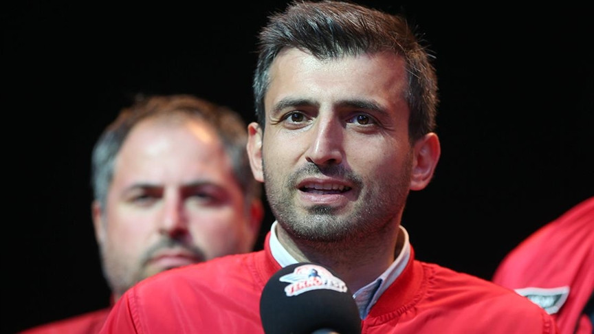 Trong một bài thuyết trình tại Teknofest ( một sự kiện hàng không và công nghệ ) diễn ra vào ngày 21-26 tháng 9 ở Istanbul, Thổ Nhĩ Kỳ. Giám đốc công nghệ của Baykar, ông Selçuk Bayraktar cho biết công ty đã xuất khẩu TB2 đến bốn quốc gia, và sẽ có thêm 10 quốc gia nữa.Tất cả các hợp đồng với các quốc gia này đều đã được ký kết hoặc gần hoàn tất.