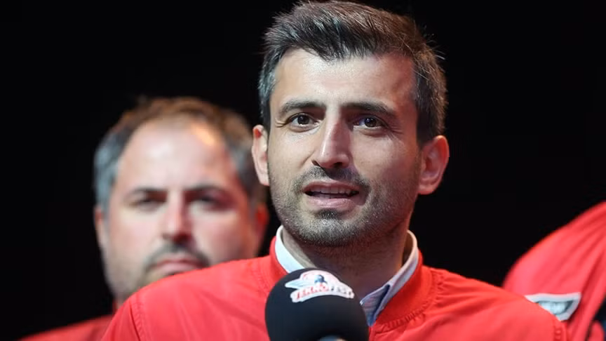 Trong một bài thuyết trình tại Teknofest ( một sự kiện hàng không và công nghệ ) diễn ra vào ngày 21-26 tháng 9 ở Istanbul, Thổ Nhĩ Kỳ. Giám đốc công nghệ của Baykar, ông Selçuk Bayraktar cho biết công ty đã xuất khẩu TB2 đến bốn quốc gia, và sẽ có thêm 10 quốc gia nữa.Tất cả các hợp đồng với các quốc gia này đều đã được ký kết hoặc gần hoàn tất.