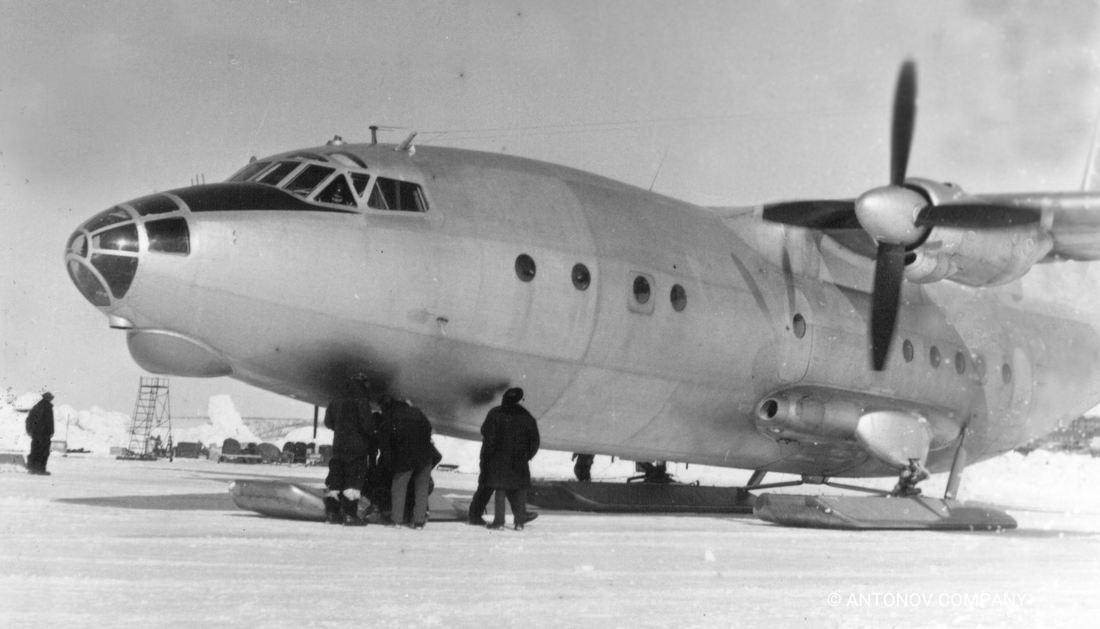 Và tính đến nay, đã có sự góp mặt của tới hơn 50 quốc gia từng là các nhà khai thác sở hữu vận tải cơ An-12 của Nga từ thới Liên Xô cũ cho tới nay. Và AN-12 cũng được coi như một biểu tượng sức mạnh vận tải quân sự một thời.