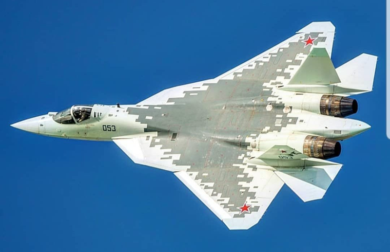Ngoài số lượng tên lửa hùng hậu kia, Su-57 còn tương thích với một số lượng bom dẫn đường với tải trọng từ 250-1500kg. Hay bom chùm chống tăng có tải trọng trên 500kg. 