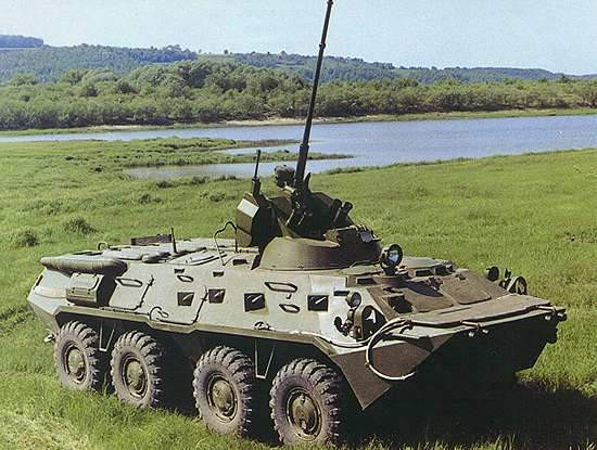 Về các xe chỉ huy BTR-80K ngoài khuôn khổ các BTR-82A kể trên, đây là các xe thiết giáp mang nhiệm vụ chỉ huy và kiểm soát đáng tin cậy của các đơn vị cơ hữu trên mặt trận, tạo sự gắn kết của đơn vị một các tôi ưu, được Nga phát triển dựa trên nền tảng các phương tiện chiến đấu BTR-80. Nguồn ảnh: Army-Technology.