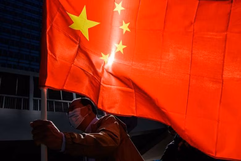 Có thể nói, việc xây dựng mô hình hàng không mẫu hạm Mỹ của Trung Quốc là rất đáng lưu ý, vì song song với đó là cả một kế hoạch lớn về phát triển khả năng tên lửa hoạt động trên đa nền tảng của quốc gia này. Nguồn ảnh: Sina.