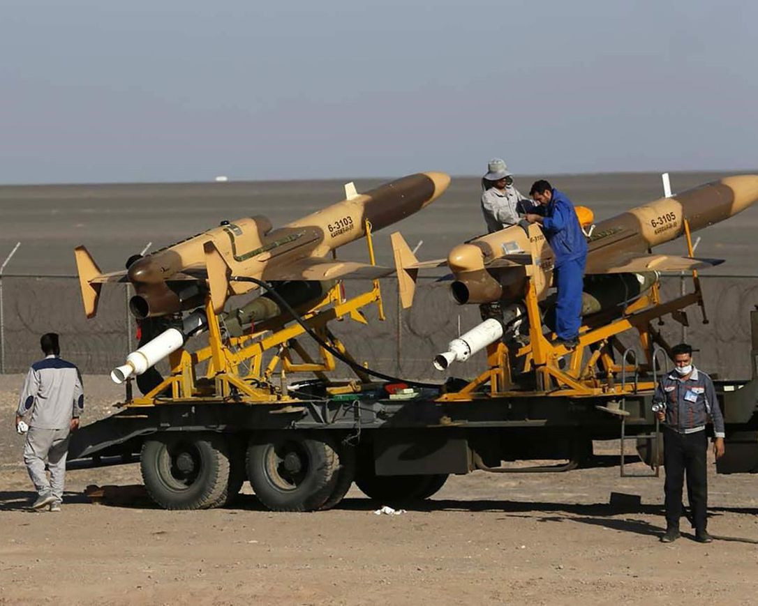 Được biết, tất cả các Căn cứ Quân sự thuộc Không quân Iran đều tham gia vào lần tập trận lớn này. Hiện nay, Tehran đang có 12 căn cứ Không quân Quân sự.