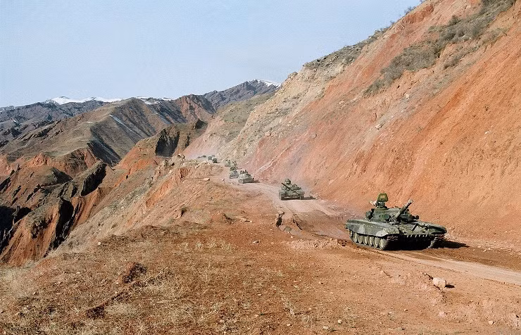 Vào tháng 10, lực lượng chung CSTO sẽ thực hành các nhiệm vụ tại khu huấn luyện Momirak và Kharbmaidon để chuẩn bị và tiến hành một hoạt động chung nhằm ngăn chặn một cuộc xung đột vũ trang biên giới ở khu vực an ninh tập thể Trung Á liên quan đến âm mưu của các chiến binh của các tổ chức khủng bố quốc tế muốn xâm nhập vào lãnh thổ của các quốc gia trong khối này.