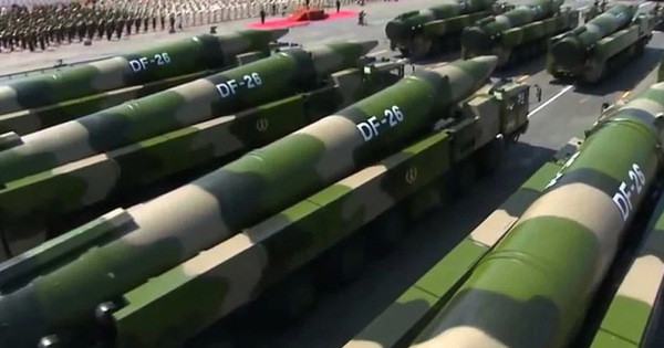 Còn về Dong-Feng 26, đây là một loại tên lửa đạn đạo được trang bị thông thường của Trung Quốc, là loại tên lửa đầu tiên có khả năng vươn tới đảo Guam.
