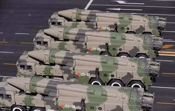 Với tốc độ cao, sức công phá mạnh mẽ, các tên lửa còn được kết hợp với sự hướng dẫn từ radar chủ động hiện đại, đem lại độ chính xác cao cho ASBM này.