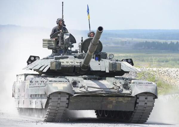 Phiên bản mới nhất của dòng xe tăng chủ lực này là T-84BM, trên phiên bản này xuất hiện rất nhiều công nghệ tối tân như hệ thống đối phó quang điện tử, thiết bị nhìn đêm tia hồng ngoại, hay hệ thống điều khiển hoả lực hiện đại và giáp phản ứng nổ Duplet được thiết kế để bảo vệ T-84BM tốt hơn trước các loại đạn xuyên giáp và chống đầu nổ ghép nối tiếp.