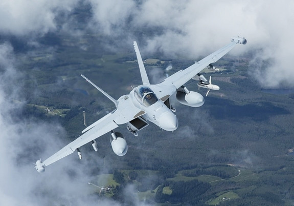 Sẽ cần một số lượng khá lớn các EA-18G của Mỹ tham gia vào để làm nhiệm vụ “mở đường” cho chiến đấu cơ tàng hình của Mỹ.