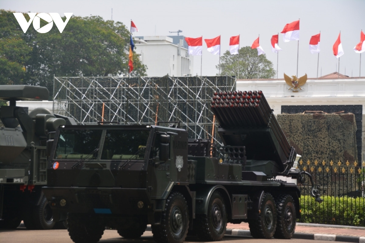 Xe hệ thống tên lửa. Ảnh: vov.vn