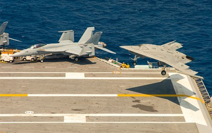 Trong đó, tiêu biểu sẽ có sự xuất hiện của các siêu chiến đấu cơ tàng hình F-35 của Mỹ và sự xuất hiện của “sát thủ” X-47B.