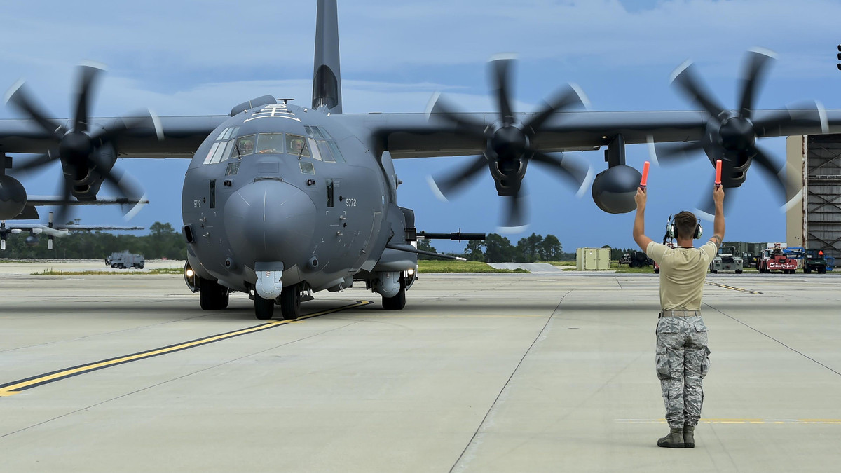 Trong thông cáo hồi tháng 1/2019, Lockheed Martin đã thông báo đang triển khai chương trình tích hợp, thử nghiệm và trình diễn pháo laser mới trên cường kích AC-130J.