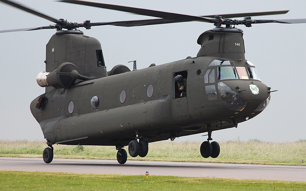 Trước đó, Israel đã công bố về quyết định mua các siêu trực thăng mới này vào năm 2017, họ cũng tham khảo qua nhiều loại trực thăng khác trước khi đưa ra quyết định, bao gồm các Bell Boeing V-22 Osprey và “cỗ xe tăng bay” CH-47 Chinook.