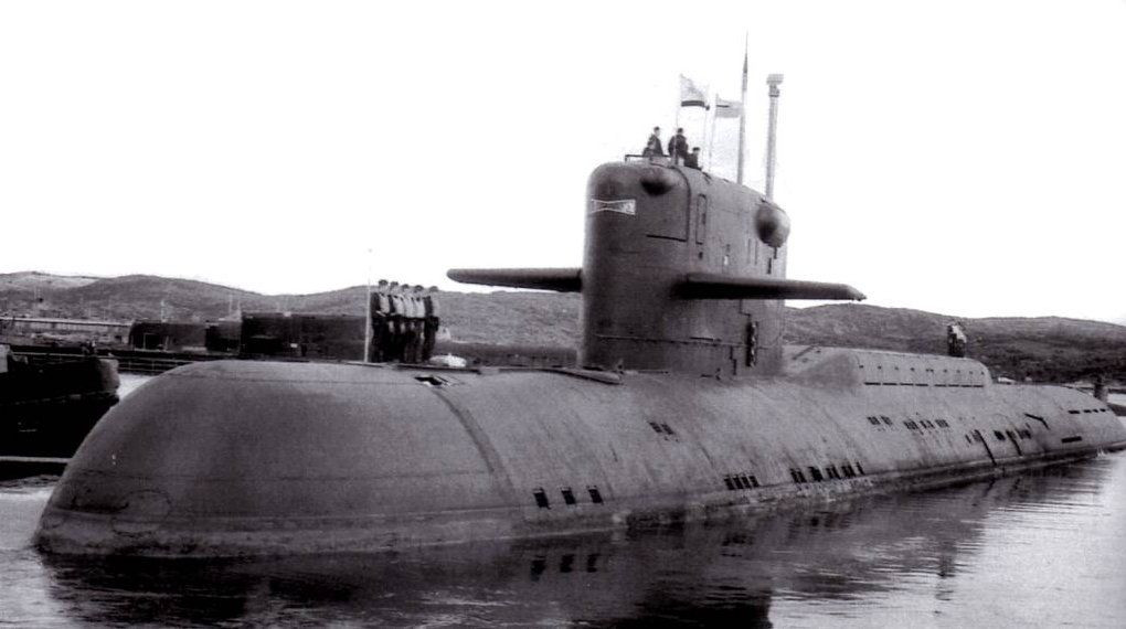 Đến năm 1977, tàu ngầm K-140, một trong các tàu ngầm hạt nhân lớp Yankee đã được chọn để chuyển đổi hệ thống silo phóng tên lửa, có thể phóng các loại SLBM lớn hơn. Khi nâng cấp hoàn thiện, chúng được đặt tên là Yankee II, với 12 silo cỡ lớn hơn để phóng đa dạng các loại SLBM.