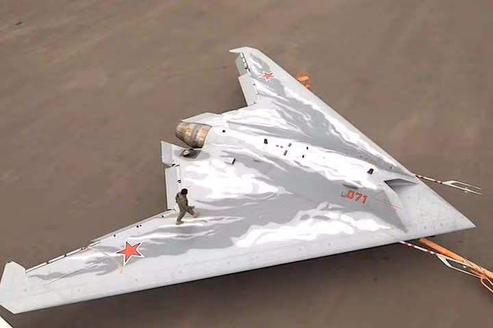 Trước đó, chuyên gia Episkopos tự tin rằng F-35 có khả năng đánh lừa không chỉ radar của Su-57 mà còn cả khí tài trang bị cho hệ thống tên lửa phòng không S-400 Triumf và S-500 Prometheus, được coi là những tổ hợp tốt nhất thế giới hiện nay.