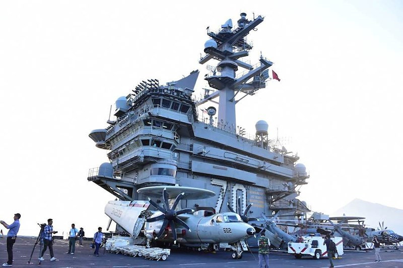 CVN-70 được đặt đóng, phát triển bởi hãng đóng tàu Newport News Shipbuilding của Mỹ, được hạ thủy lần đầu vào năm 1980 và thực hiện chuyến đi đầu tiên vào năm 1983.