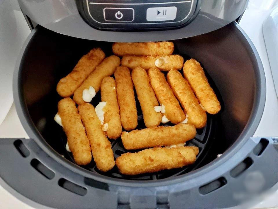 5 thuc pham tuyet doi khong cho vao noi chien khong dau-Hinh-4