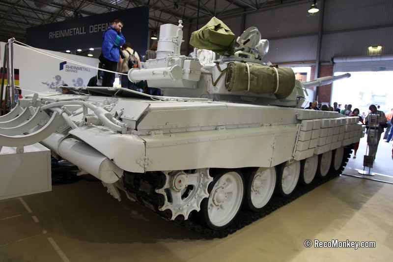 Trong cái tên thì “Đại bàng trắng” dùng để chỉ gói nâng cấp nhanh giúp những chiếc xe tăng này đáp ứng tốt hơn các yêu cầu của chiến tranh hiện đại. Phiên bản hiện đại hóa mới này của T-72 được thiết kế đặc biệt cho thị trường xuất khẩu.