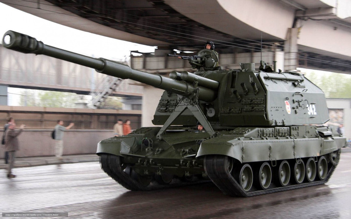 Msta-S được thiết kế dựa trên cơ sở khung gầm bánh xích của dòng xe tăng T-80 và được kết hợp trang bị động cơ diesel của dòng chiến xa T-72 của Nga, cung cấp tới 840 mã lực, với kích thước chiều dài đạt 7,15m, rộng 3,38m, cao 2,99m, và tải trọng toàn bộ chỉ 42 tấn bao gồm 5 người trong kíp chiến đấu. Nguồn ảnh; gallery.world.