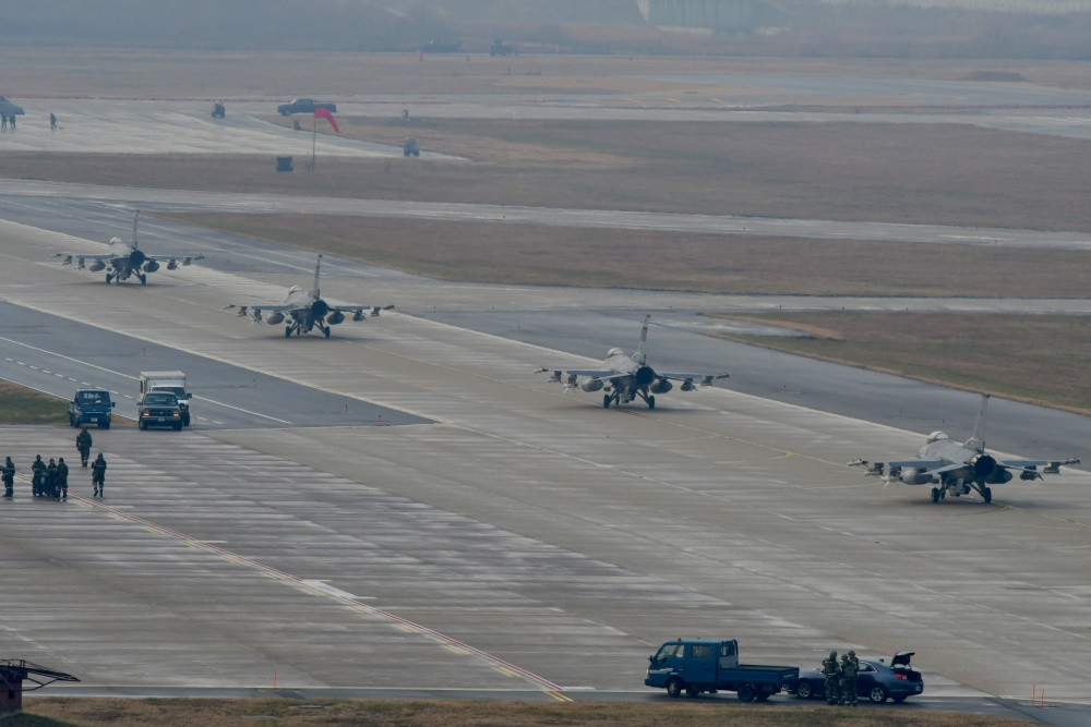 Một quan chức Quốc phòng Hàn Quốc giấu tên cho biết, cuộc tập trận chung không quân giữa hai nước khởi động vào đầu tuần này và sẽ kéo dài trong 5 ngày.