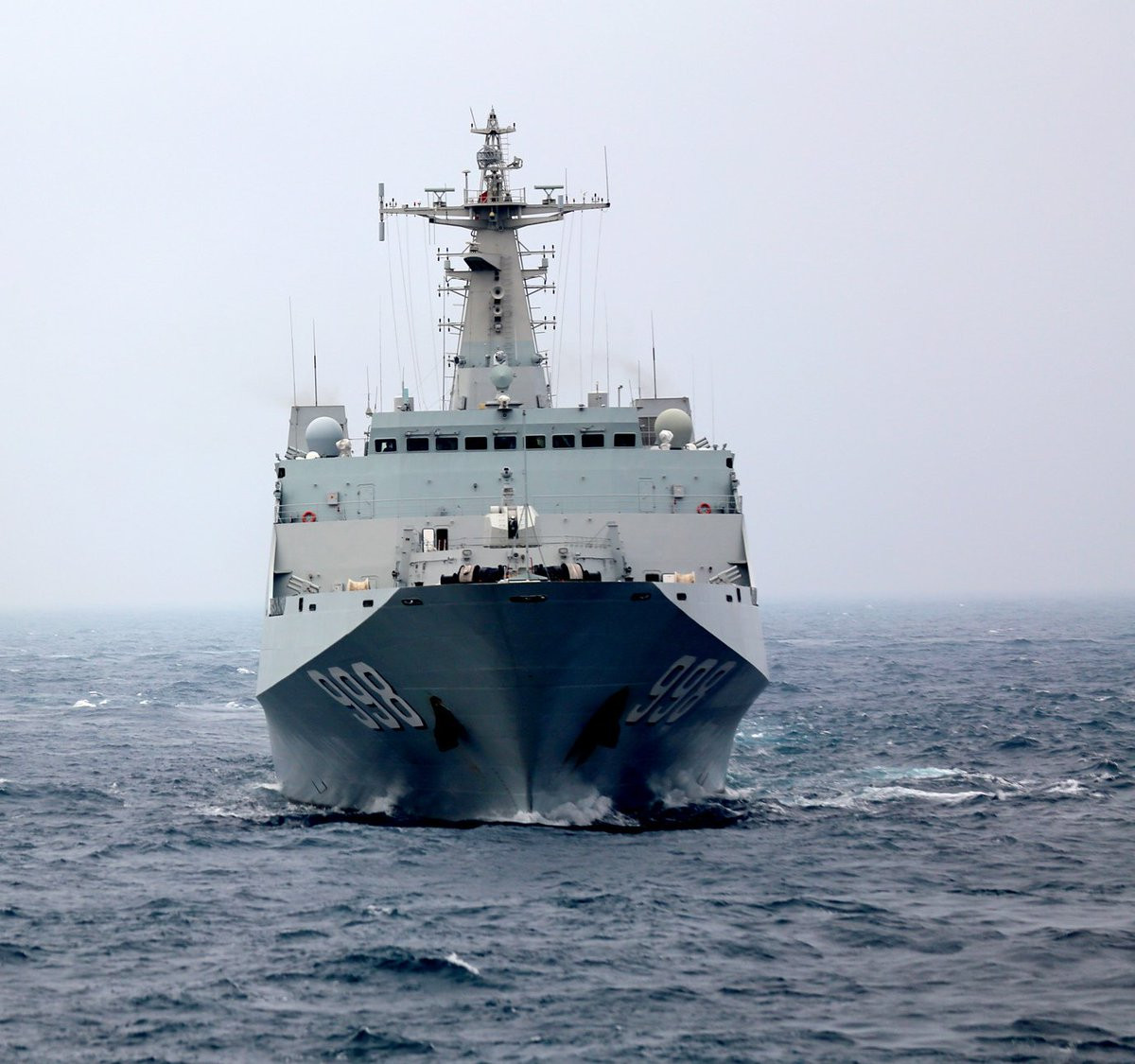 Về Type 071E, đây là một phiên bản xuất khẩu dành riêng cho Thái Lan mà Trung Quốc sản xuât, con tàu được dựa trên các tàu đổ bộ lớp Type 071 hiện đang phục vụ trong lực lượng Quân đội Hải quân Giải phóng Nhân dân của Trung Quốc (PLAN). Nguồn ảnh: QQ.