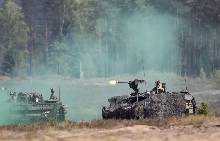 Trước đây vào giai đoạn năm 2018 – 2019, các quân đoàn trên biển của Nga là Kamchatka cùng với Primorye thuộc Hạm đội Thái Bình Dương cũng đã được trang bị thêm 10 chiếc xe tăng T-80BV này mỗi đội. Nguồn ảnh: TFF.