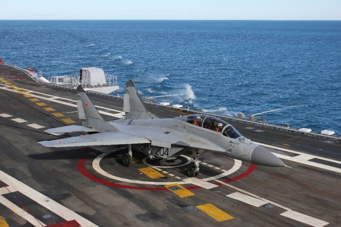 Dự kiến IAC Vikrant sẽ chở một nhóm không quân khoảng 30 chiếc máy bay, trong đó bao gồm 24-26 tiêm kích hạm (chủ yếu là Mikoyan MiG-29K).