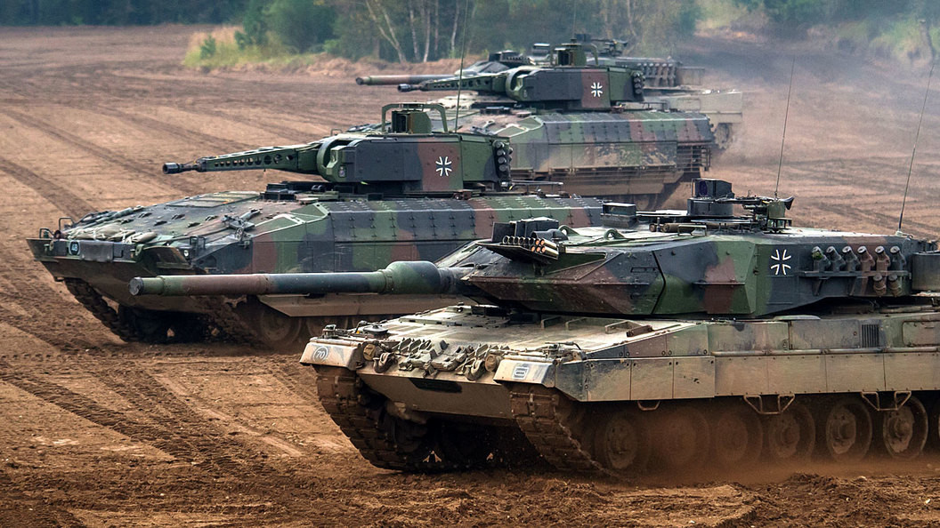 Chỉ với các thông số này thôi cũng có thể thấy, dòng chiến xa Leopard với sự nâng cấp này của Đức là rất “đáng sợ”, và có thông tin rằng, Đức sẽ tiền hành tiếp nhận và triển khai tới hơn 100 chiếc chiến xa phiển bản mới này trong Quân đội Đức, tạo một nền tảng sức mạnh cực lớn.