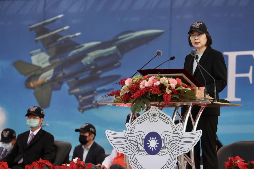 Và theo bà Thái Anh Văn đã cho biết trong buổi lễ hôm thứ Năm, "Việc đưa các máy bay này vào hoạt động không chỉ đại diện cho một trang mới trong lịch sử của lực lượng không quân của chúng tôi, mà nó còn có ba ý nghĩa quan trọng".