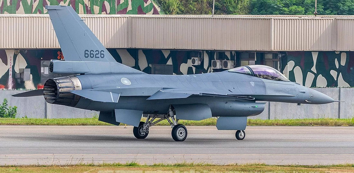 Đài Loan nhập biên phiên bản tiêm kích F-16 mạnh nhất Dai Loan nhap bien phien ban tiem kich F-16 manh nhat