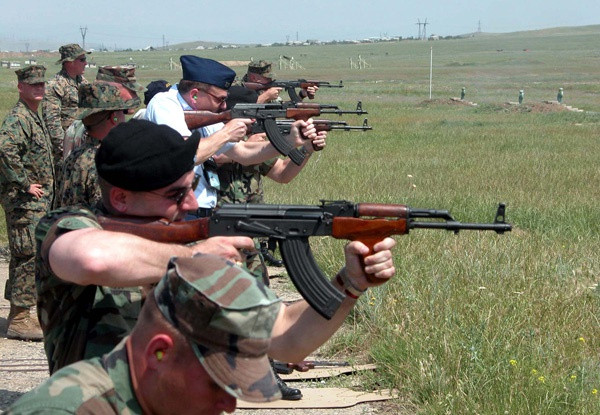 Với tầm ảnh hưởng của mình, AK-47 và các phiên bản của nó hiện nay vẫn luôn là thứ vũ khí được ưa chuộng nhất, được lựa chọn để sử dụng trong quân đội cũng như làm vũ khí cá nhân tiêu chuẩn của trên 60 quốc gia.