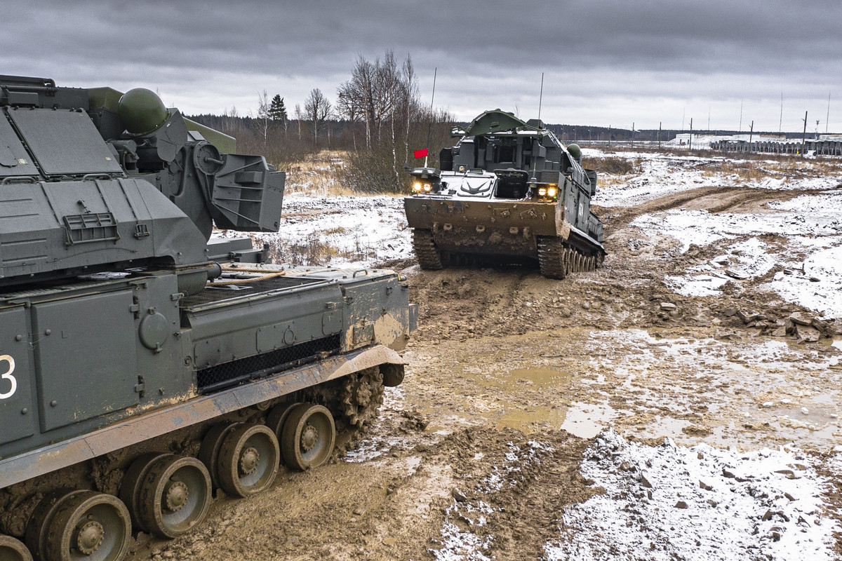 Tor-M2 được thiết kế để có thể phá hủy các máy bay chiến đấu, trực thăng, tên lửa hành trình, tên lửa dẫn đường, hệ thống bom, đạn được dẫn đường hay các UAV và các mối đe dọa từ tên lửa đạn đạo tầm ngắn.