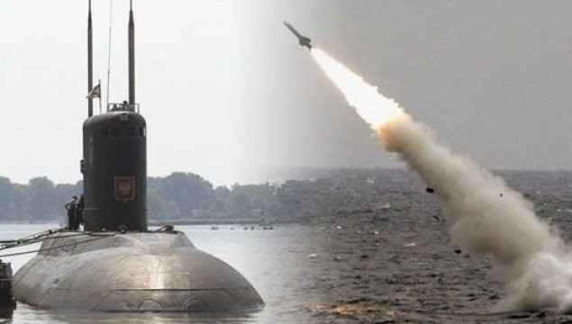 Hiện nay, theo các tài liệu được công khai, tên lửa hành trình Kalibr đã xuất hiện trên tàu ngầm các lớp tàu ngầm của Nga như Kilo, Yasen, Lada hay Akula. Ngoài ra, loại tên lửa này còn xuất hiện trên các tàu khu trục và tàu hộ tống. 