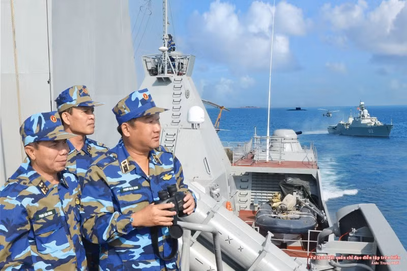 Có thể nói, cuộc luyện tập chung này giữa Việt Nam - Nhật Bản sẽ giúp Lực lượng Hải quân Việt Nam nâng cao năng lực tác chiến biển nước nhà, đảm bảo khả năng bảo vệ vùng lãnh hải của Việt Nam một cách chắc chắn hơn với các kinh nghiệm thu được. Nguồn ảnh: BaoHaiQuan/Pinterest.