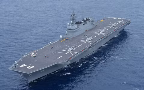 Đây là chiếc thứ 2 thuộc lớp tàu sân bay Izumo của Nhật, được hạ thủy lần đầu và xuất chinh vào tháng 3/2017, hoạt động tích cực cho đến nay.