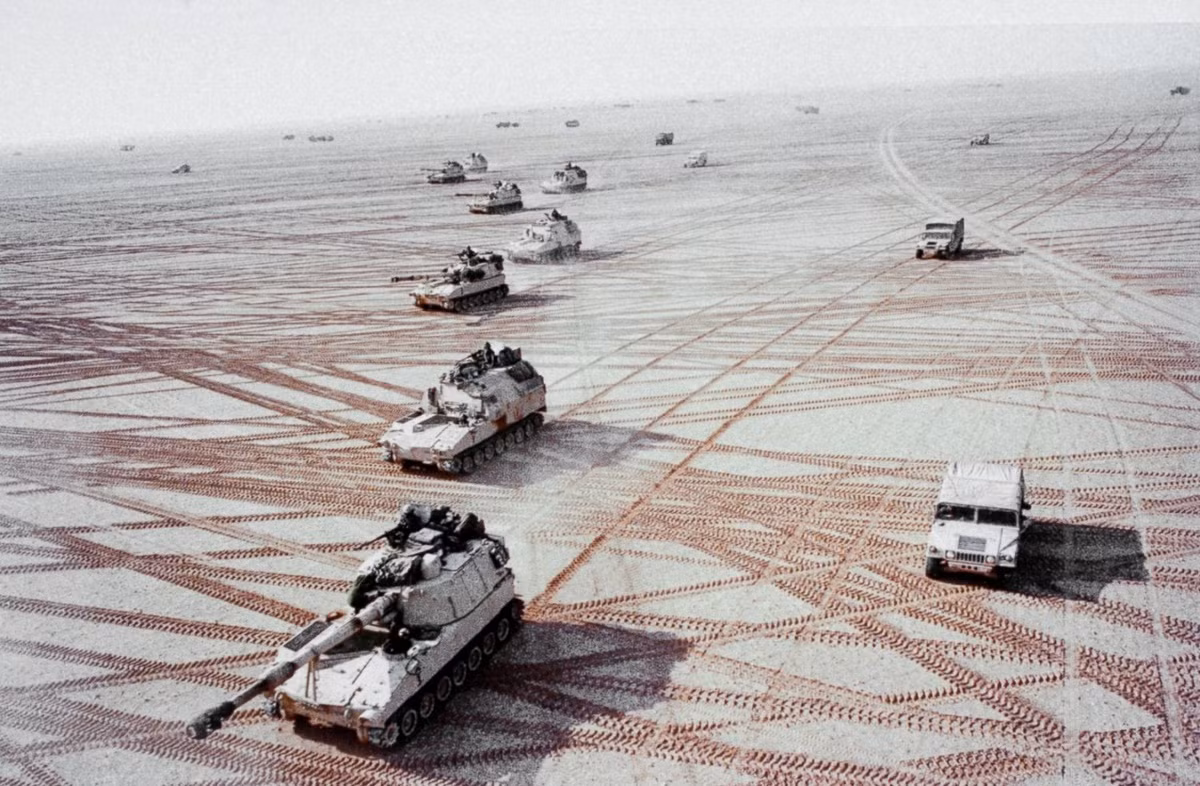 Ngoài chiến dịch đường không đã thành công vang dội ra, các chiến dịch mặt đất diễn ra trong Chiến dịch Bão táp Sa mạc cũng là một thành công rất lớn đối với Quân đội Mỹ và liên quân 35 quốc gia.