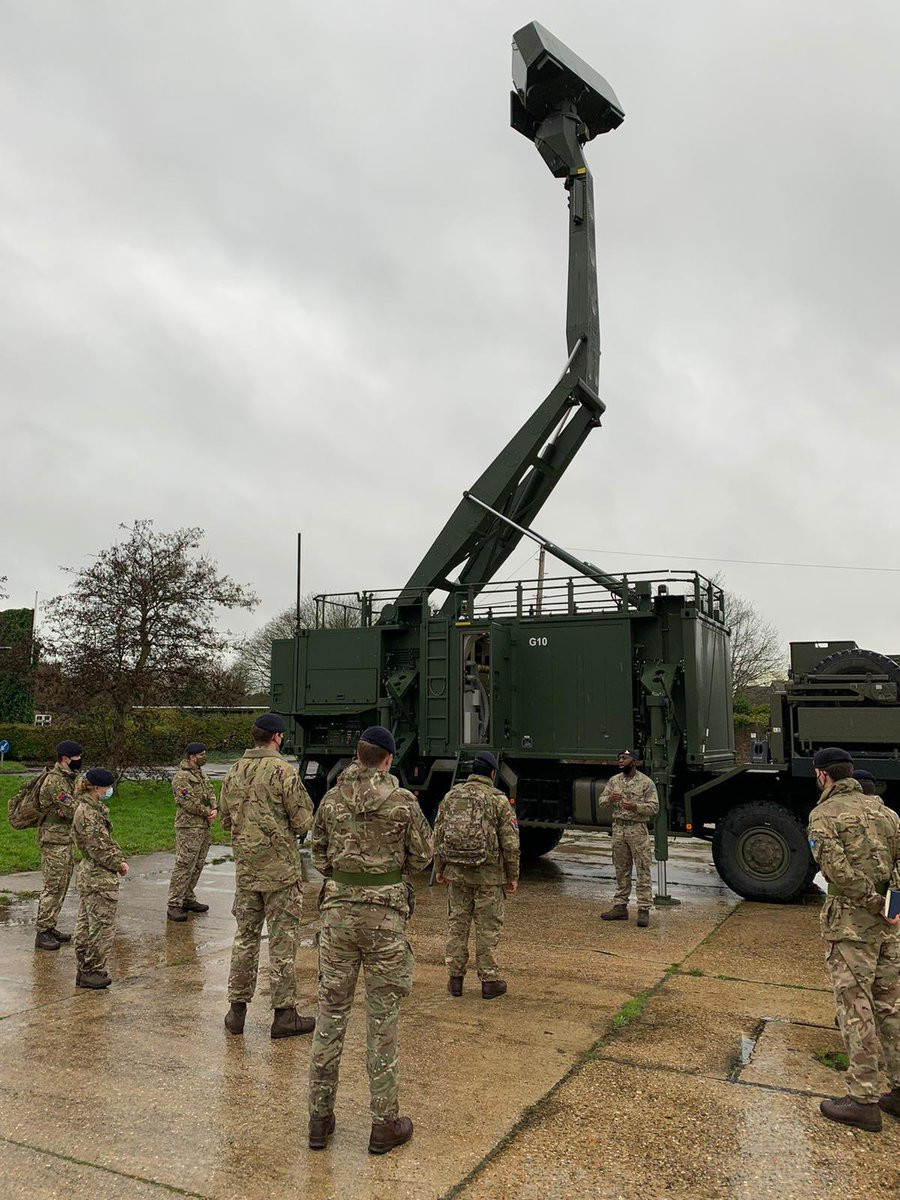 Hơn thế nữa, về thời gian vận hành của hệ thống phòng thủ Sky Sabre này cũng được tối ưu hoá hơn nhiều so với Rapier, thời gian khởi động tái vũ trang của nó đã giảm hơn một nửa, tạo ra một nền tảng cơ động lớn. Nguồn ảnh: QQ.