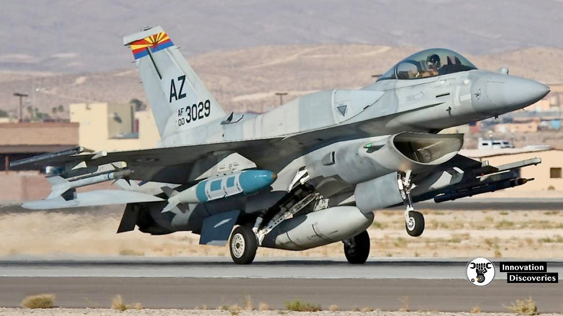 F-16 "Đại bàng sa mạc" của Không quân UAE được trang bị những công nghệ, vũ khí hiện đại nhất thế giới.