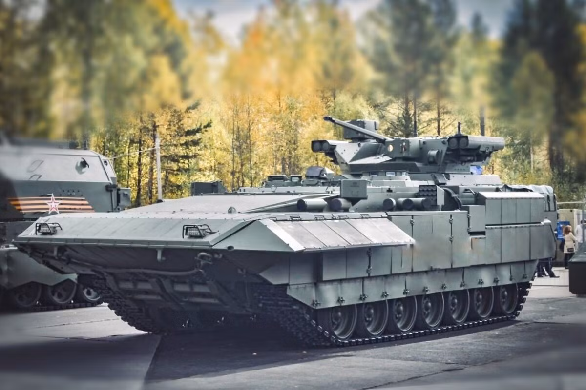 Và ông cũng nói rằng, để đảm nhận thật tốt tất cả các nhiệm vụ bắn được nêu lên, các phương tiện chiến đấu với mô-đun chiến đấu không người lái cũng đang được phát triển.