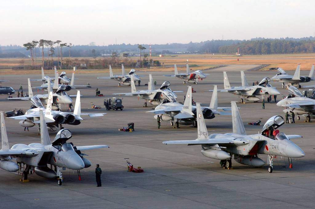 Tiếp theo, chú trọng đặc biệt trong tác chiến cơ động tầm xa quy mô lớn. Không quân Ấn Độ cho rằng, áp dụng việc sử dụng rộng rãi các kỹ thuật quân sự tân tiến đã làm cho khả năng này trở thành hiện thực, và là biện pháp hiệu quả để giải quyết các cuộc chiến đột phát.