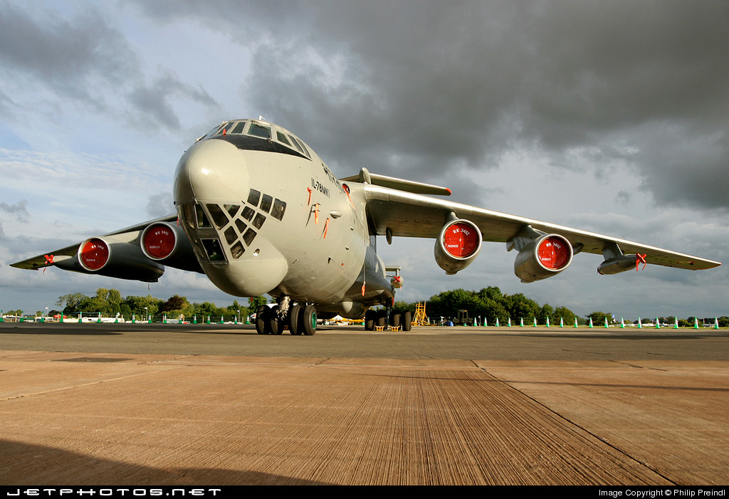 Trong một cuộc diễn tập đổ bộ đường không liên hợp Mỹ - Ấn, máy bay IL-76 của Không quân Ấn Độ cũng vượt hàng ngàn kilomet đến Alaska, Mỹ. 