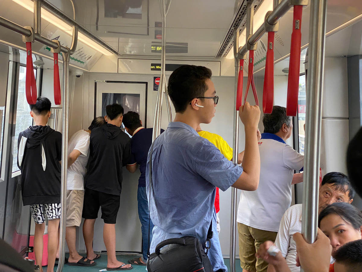 2 tuyến đường sắt đô thị Cát Linh-Hà Đông và Nhổn-Ga Hà Nội được kết nối với nhau bởi 9 tuyến buýt, đủ khả năng đáp ứng khoảng 15-30% tổng nhu cầu đi lại của người dân trên tuyến.